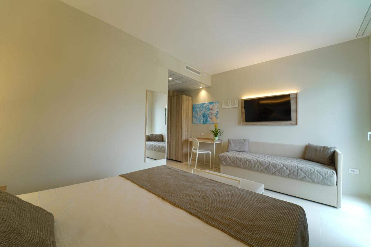 Castellammare di Velia Eleamare Resort מראה חיצוני תמונה
