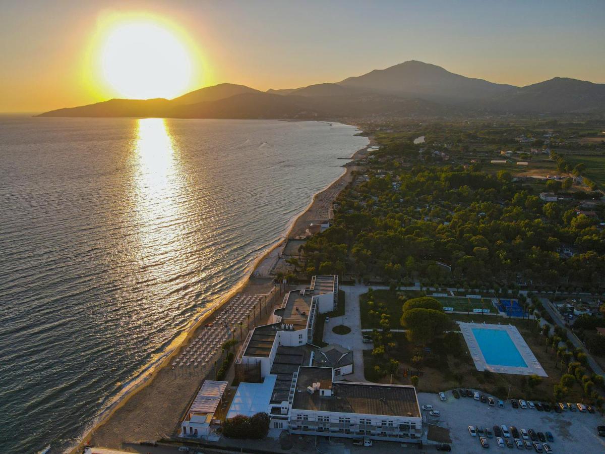 Castellammare di Velia Eleamare Resort מראה חיצוני תמונה