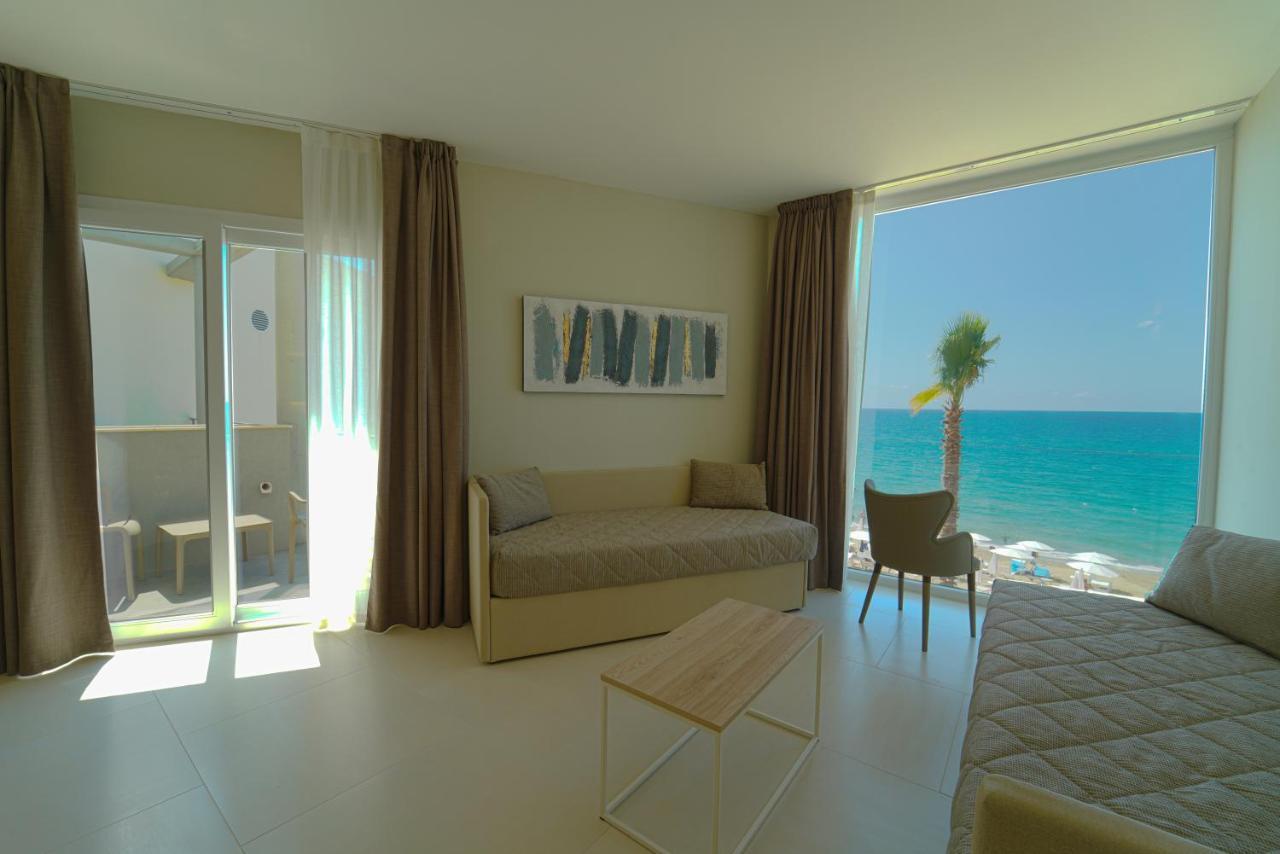 Castellammare di Velia Eleamare Resort מראה חיצוני תמונה