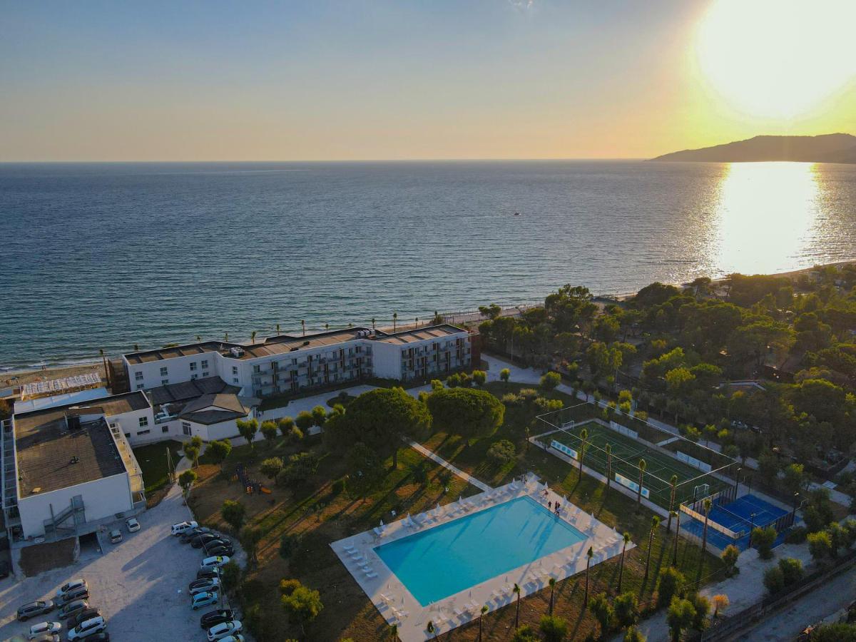 Castellammare di Velia Eleamare Resort מראה חיצוני תמונה